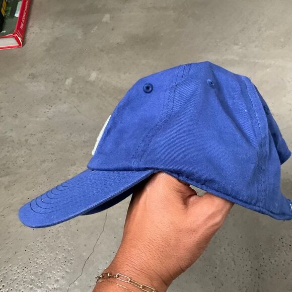 Los Angeles Dodgers Fan Favorite Clean Up Hat - Picture 3 of 7